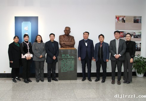 658534f5a4cc6.jpg 8fe68d996bb5aff25741be718942962.jpg