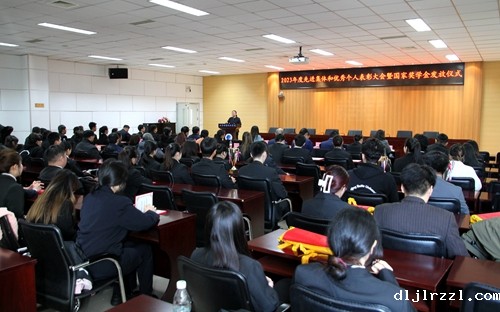 658bcd8b8cffa.jpg IMG_9710(1).jpg