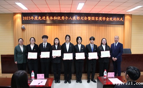 658bce47e0018.jpg IMG_9496(1).jpg