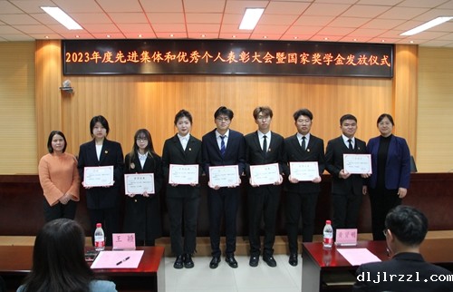 658bce6e75ac0.jpg IMG_9504(1).jpg