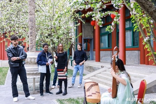 67f725116d7c0.jpg 图片3.jpg