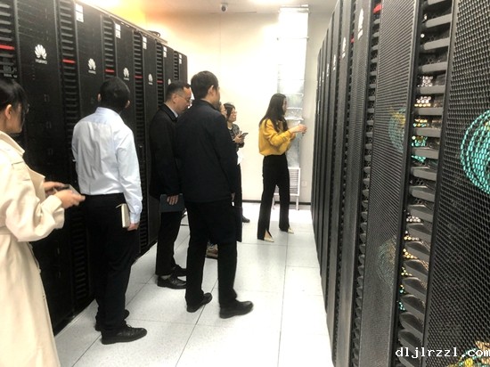 680b4a5b32de6.jpg 图片3.jpg