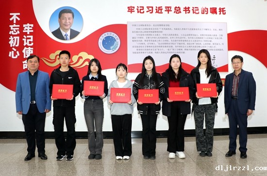 682436dd0a8c9.jpg 10.jpg